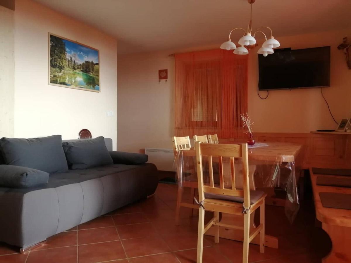 Apartmaji Vrhovnik Cerklje na Gorenjskem Buitenkant foto
