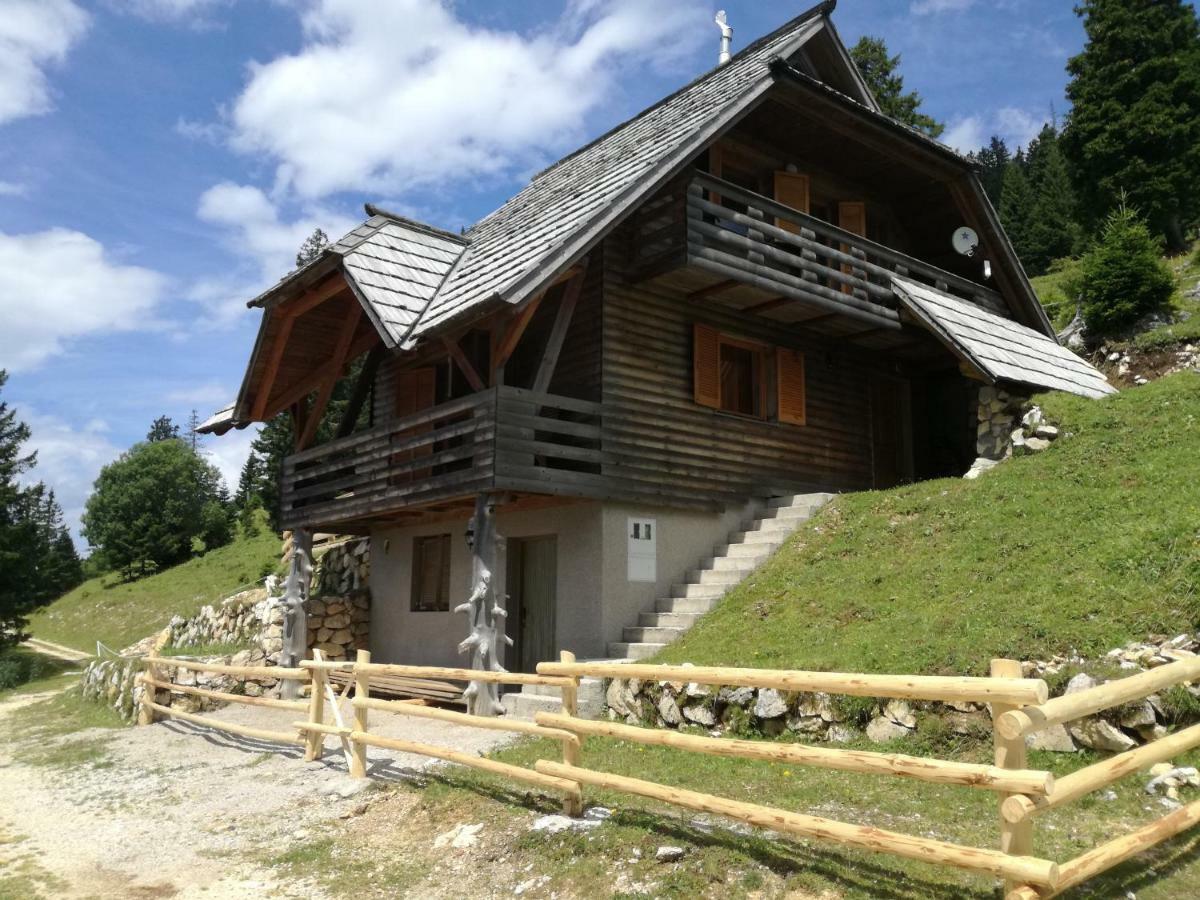 Apartmaji Vrhovnik Cerklje na Gorenjskem Buitenkant foto