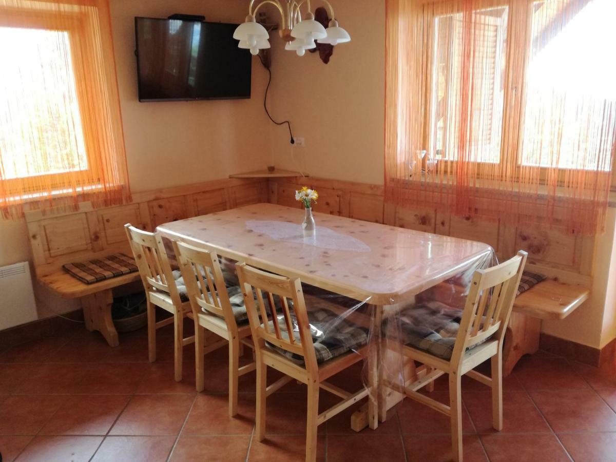 Apartmaji Vrhovnik Cerklje na Gorenjskem Buitenkant foto