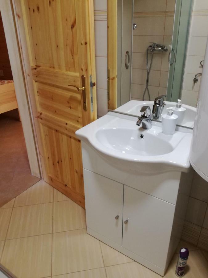 Apartmaji Vrhovnik Cerklje na Gorenjskem Buitenkant foto